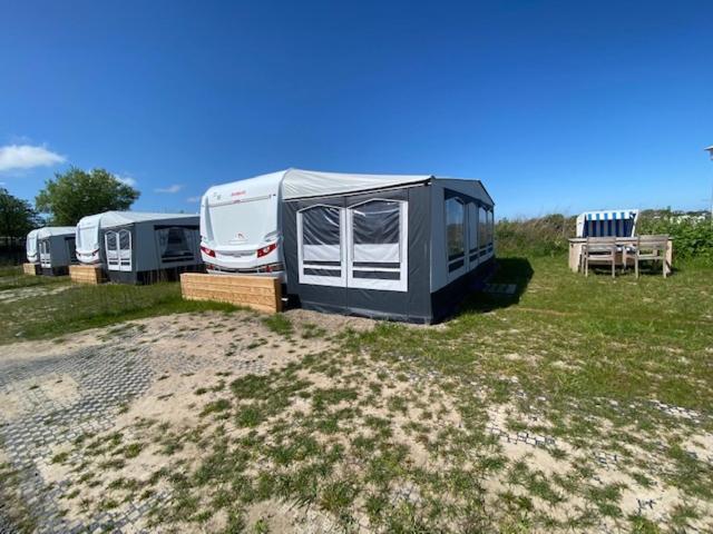 Wohnwagenvermietung Camping-Sylt / Morsum מראה חיצוני תמונה